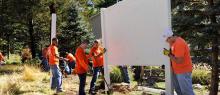 Home Depot volunteers